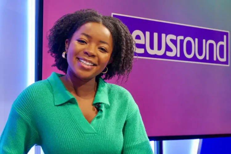 Emma-Louise Amanshia Newsround studio 2